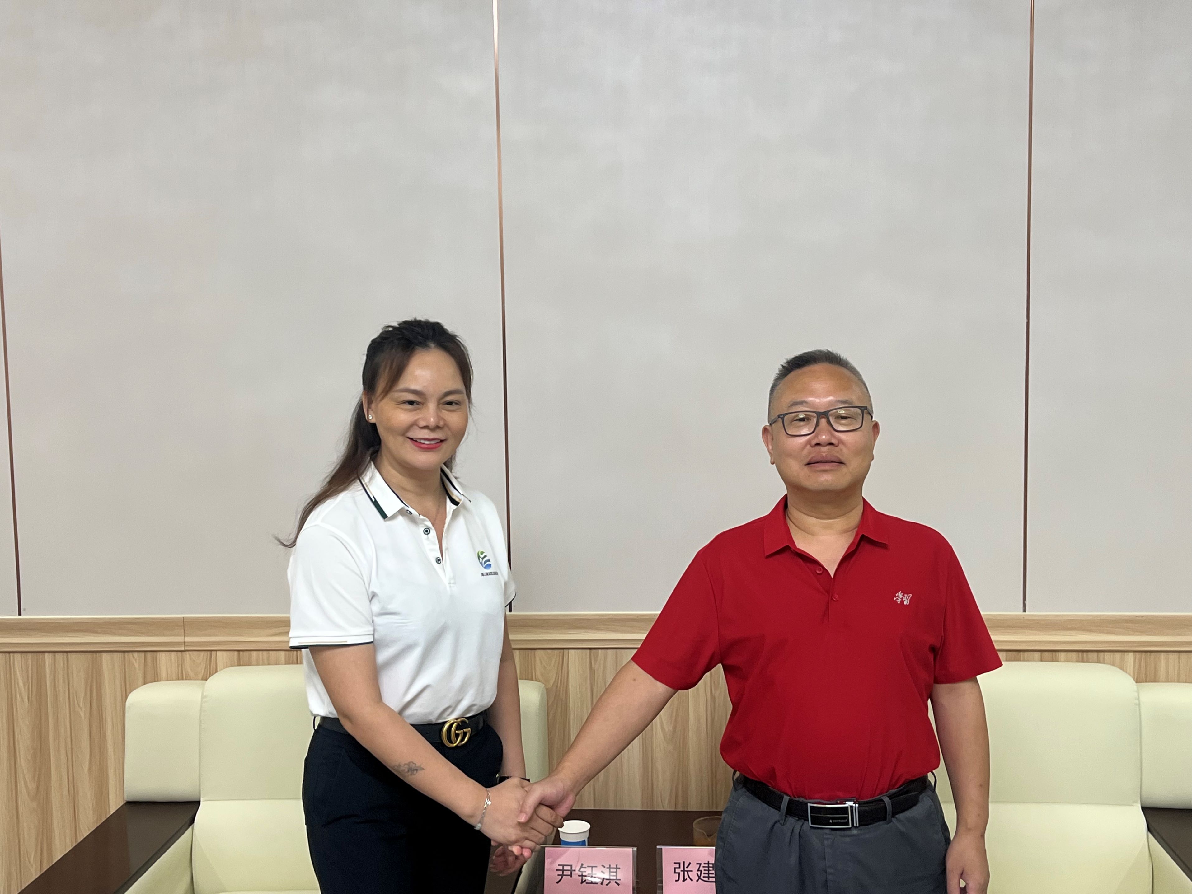 1755156837979159.jpg 1755156837979159.jpg